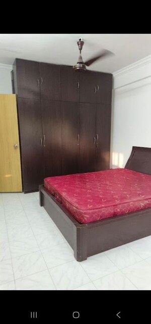 Bedroom in 2 BHK Apartment at Karachi Citizens CHS, Juhu – for Rent