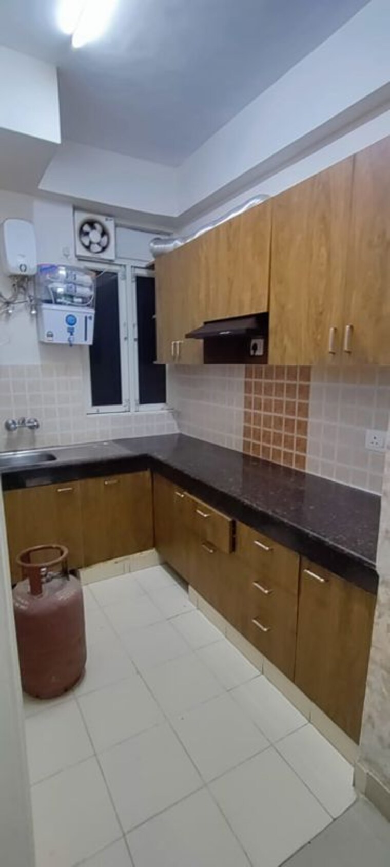 Kitchen, shree-vardhman-mantra 2 Bedroom 800 Sq.Ft. Apartment In Sector 67 Gurgaon 10067625