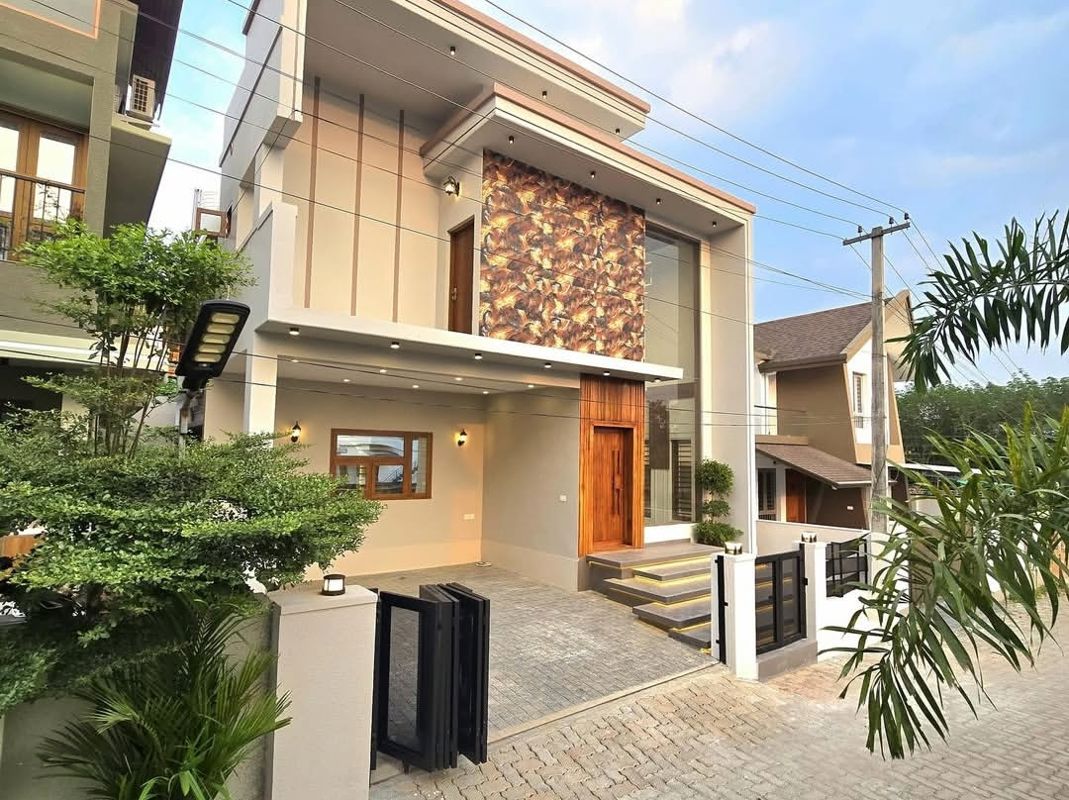 2 BHK + Pooja Room,Servant Room,Study Room,Extra Room Villa For Sale in Bommasandra