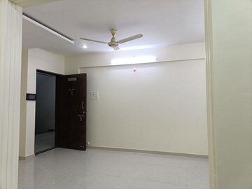 Room in 2.5 BHK Apartment at GK Dwarka Flora Residency, Pimple Saudagar – for Sale