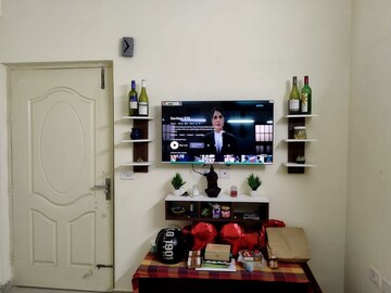 Furnished Amenities in 2 BHK Apartment at Pyramid Urban Homes 3, Sector 67a – for Rent