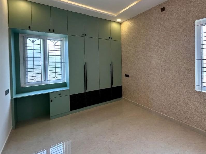 2 BHK + Pooja Room,Servant Room,Study Room Villa For Sale in Electronic City