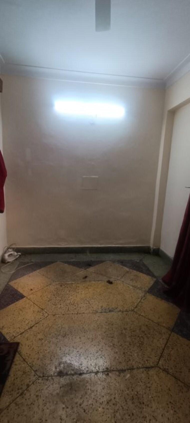 Room, rohini sector 8 1 Bedroom 550 Sq.Ft. Builder Floor In Rohini Sector 8 Delhi 10067765