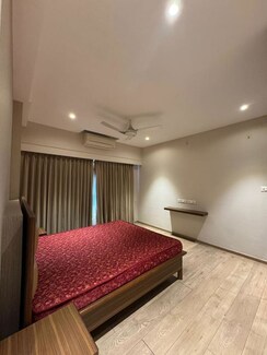 2.5 BHK Apartment For Rent in Kanakia Paris