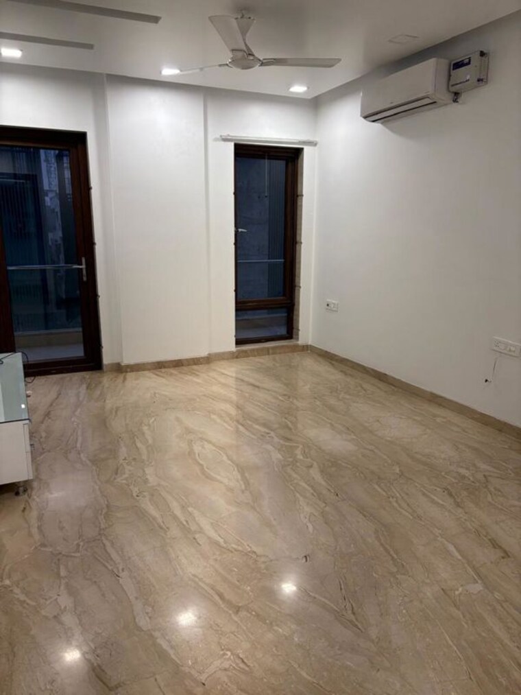 Room, dlf-atria 3 Bedroom 3000 Sq.Ft. Builder Floor In Dlf Phase ii Gurgaon 10067839