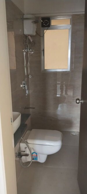 Attached Bathroom in 2.5 BHK Apartment at Bharat Arize, Goregaon West – for Rent