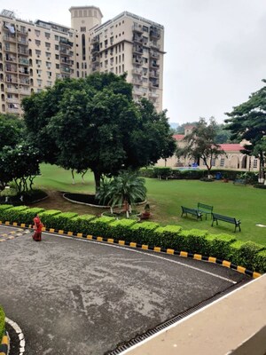 4 BHK Apartment – Garden View at DLF Oakwood Estate, Dlf Phase ii - for Rent