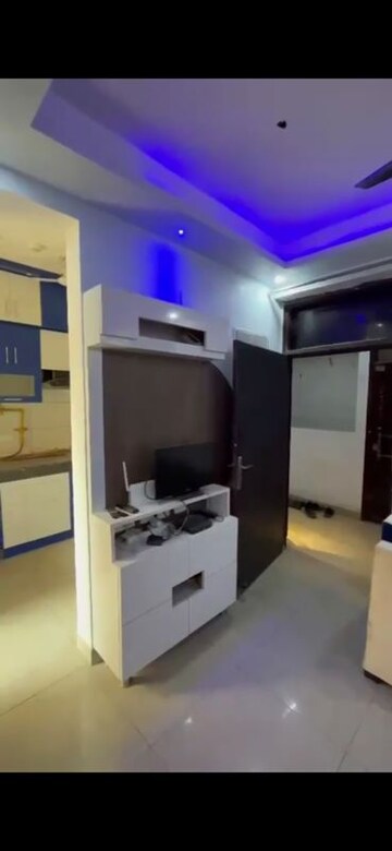 Master Bedroom in 2.5 BHK Apartment at Ajnara Le Garden, Sector 16b Greater Noida – for Rent