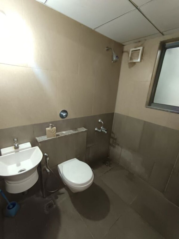 Bathroom, arvind-skylands 2 Bedroom 1200 Sq.Ft. Apartment In Jakkuru Bangalore 10067921