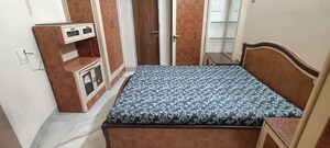 Bedroom in 2 BHK Apartment at Bharat Mahal, Churchgate – for Rent