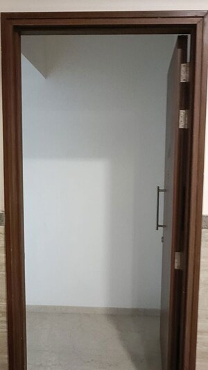  3 BHK Apartment at Kalpataru Brilliance, Goregaon West – for Rent