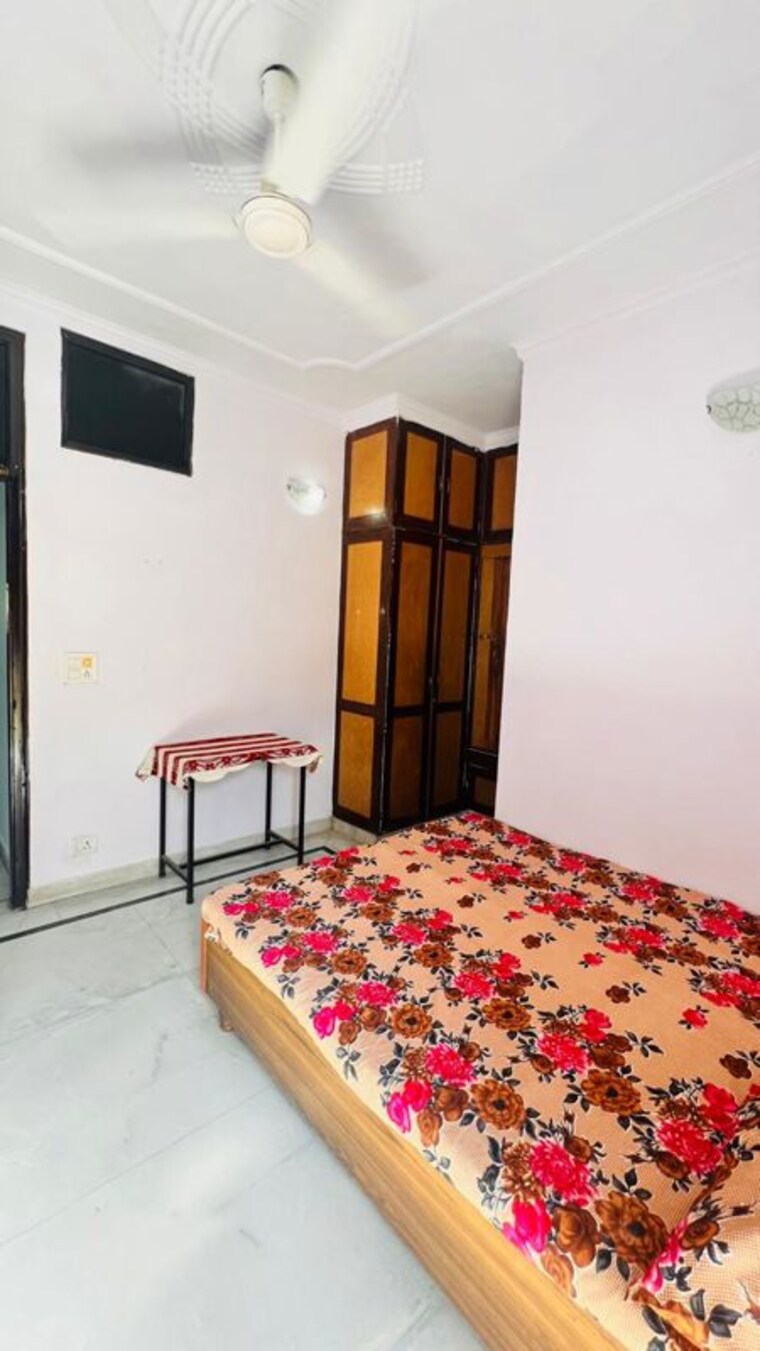 Bedroom, lajpat nagar 2 Bedroom 900 Sq.Ft. Builder Floor In Lajpat Nagar Delhi 10067992