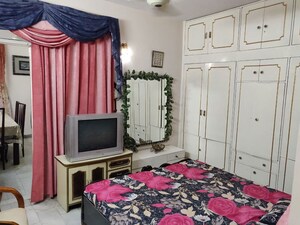 Bedroom in 2 BHK Apartment at Lajpat Nagar ii – for Rent