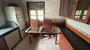 Team Area in 2.5 BHK Apartment at Zalawad Darshan CHS, Andheri West – for Rent