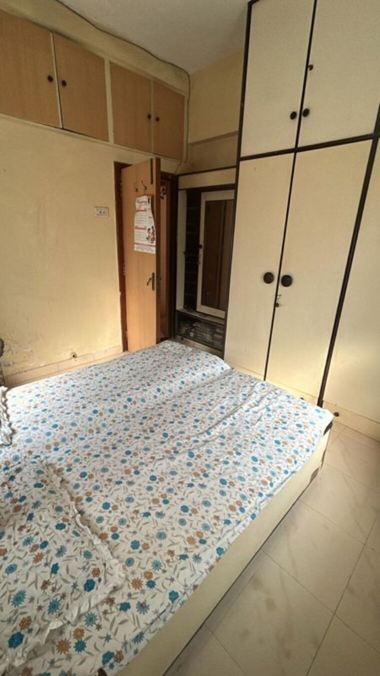 Bedroom, zalawad-darshan-chs 2.5 Bedroom 800 Sq.Ft. Apartment In Andheri West Mumbai 10067950