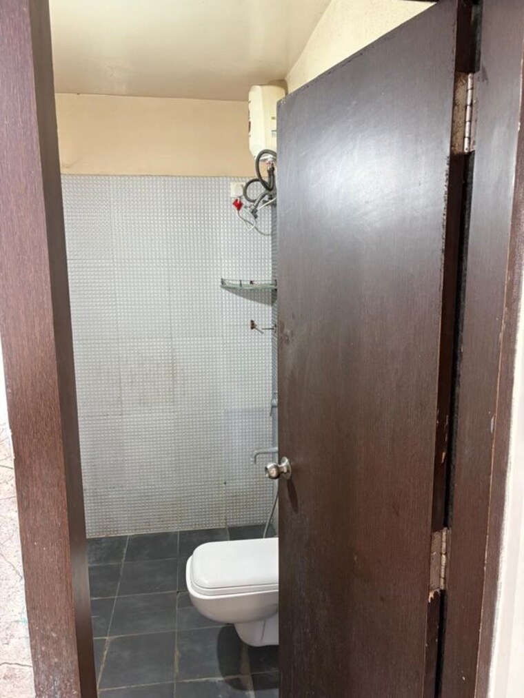 Bathroom, majestique-city 2 Bedroom 960 Sq.Ft. Apartment In Wagholi Pune 10047766