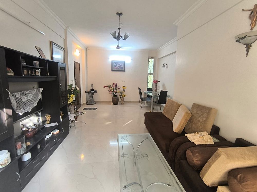 2 BHK + Pooja Room Apartment For Rent in Bandra West