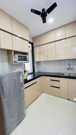 Kitchen in 1 BHK Builder Floor at Sector 43 – for Rent