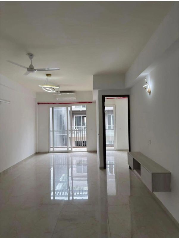 3 BHK + Extra Room Apartment For Rent in Smart World Orchard