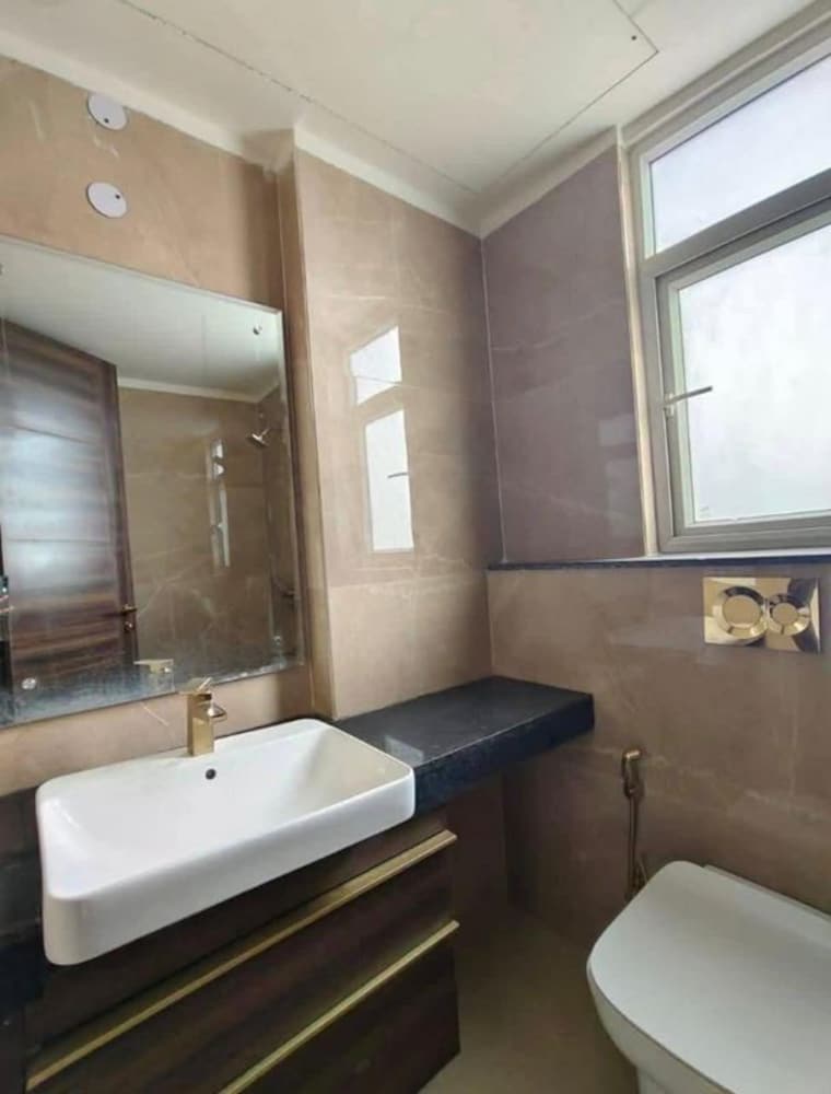 Kitchen, smart-world-orchard 3 Bedroom 1680 Sq.Ft. Apartment In Sector 61 Gurgaon 10068072