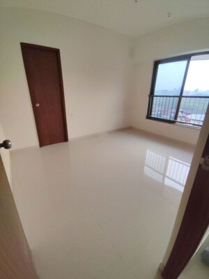 Room in 2 BHK Apartment at Kalpataru Srishti Namaah, Mira Road – for Rent
