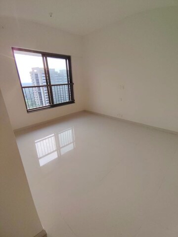 Room in 2 BHK Apartment at Kalpataru Srishti Namaah, Mira Road – for Rent