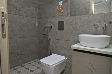 Bathroom in 1 BHK Builder Floor at Sector 42 – for Rent