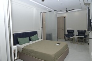 Bedroom in 1 BHK Builder Floor at Sector 42 – for Rent