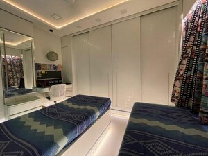 Bedroom in 2 BHK Apartment at Lalani Grandeur, Goregaon East – for Rent