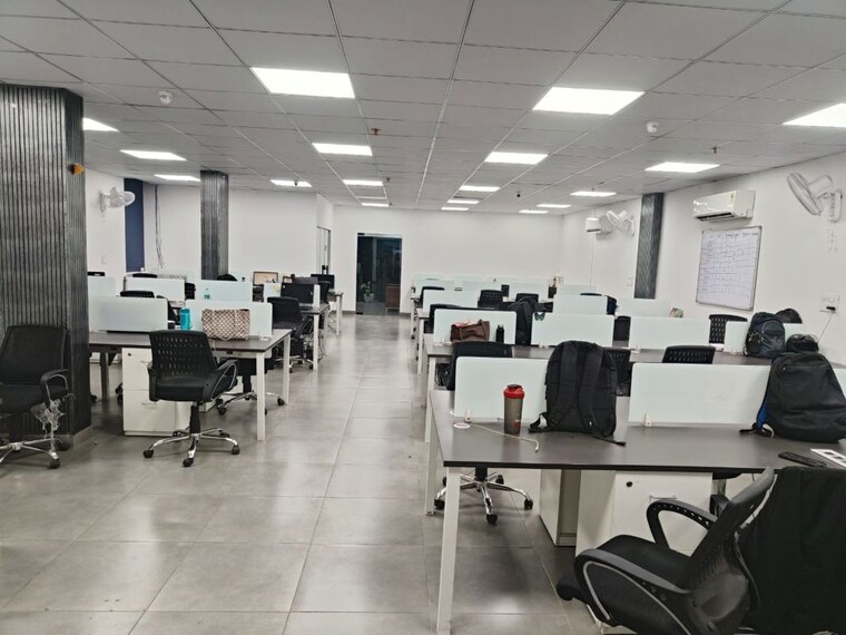 Team Area, sector 2 Commercial Office Space 3200 Sq.Ft. In Sector 2 Noida 10068112