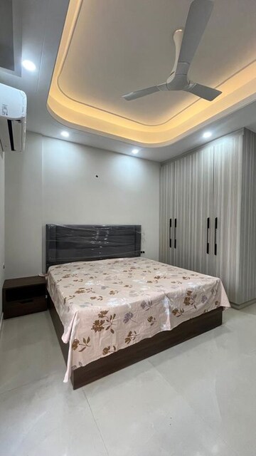 Bedroom in 1 BHK Builder Floor at Dlf Cyber City, Sector 24 – for Rent