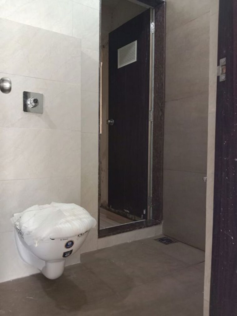 Bathroom, shree-tirupati-stg-signature-residency 2 Bedroom 735 Sq.Ft. Apartment In Patlipada Thane 10068136