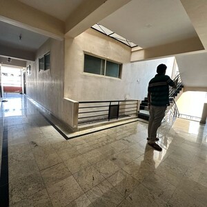 Parking in 3 BHK Apartment at Padmanabha Nagar – for Rent