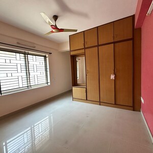 Room in 3 BHK Apartment at Padmanabha Nagar – for Rent