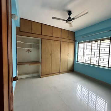 Room in 3 BHK Apartment at Padmanabha Nagar – for Rent