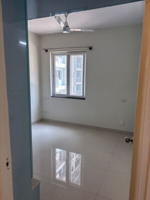 Room in 3 BHK Apartment at Concorde Luxepolis, Basavanagudi – for Rent