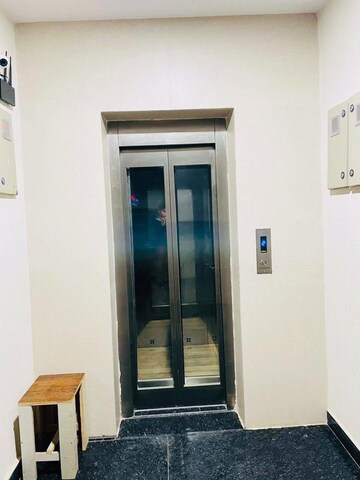 Building Lobby in 1 RK Builder Floor at Dlf Cyber City, Sector 24 – for Rent