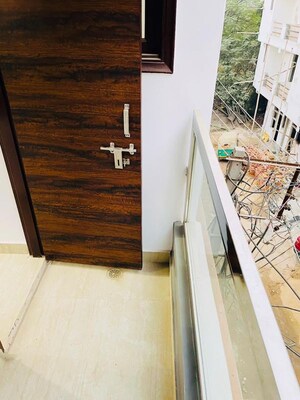 Balcony in 1 RK Builder Floor at Dlf Cyber City, Sector 24 – for Rent