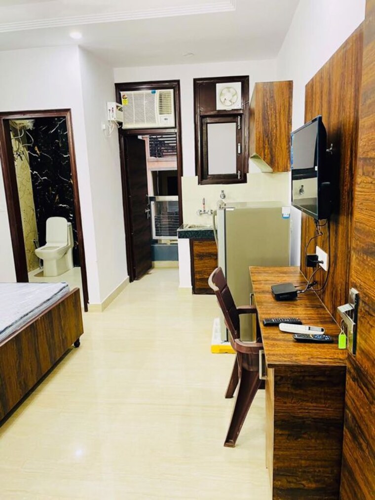 Gym, dlf-cyber-city 1 RK 1000 Sq.Ft. Builder Floor In Sector 24 Gurgaon 10068165