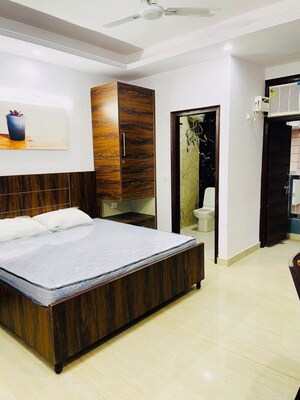 Bedroom in 1 RK Builder Floor at Dlf Cyber City, Sector 24 – for Rent
