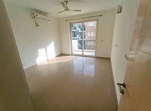 3 BHK Apartment For Rent in Emaar Emerald Floors Premier, Sector 65