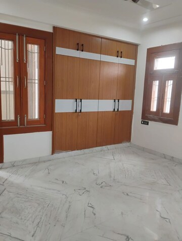 Room in 2 BHK Apartment at Nirala Greenshire Phase I, Patwari – for Rent