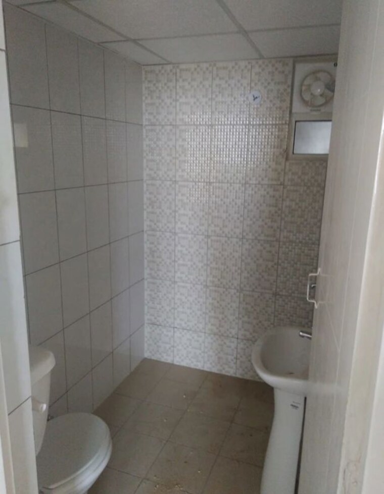 Bathroom, the-essentia-olive-homes 3 Bedroom 1000 Sq.Ft. Apartment In Alwar Bypass Road Bhiwadi 10068089
