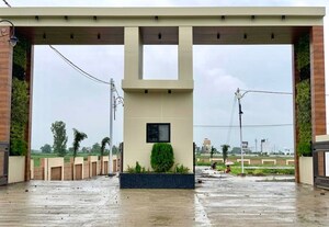  Plot – Exterior View View at Super Corridor - for Sale