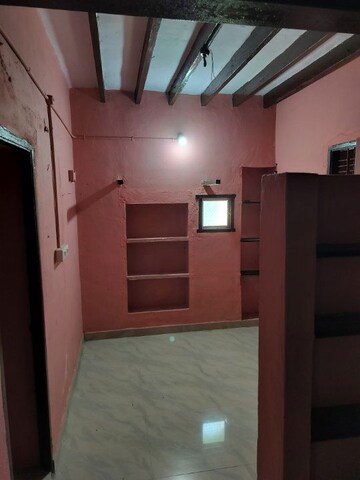 2 BHK Independent House For Rent in Kundrathur