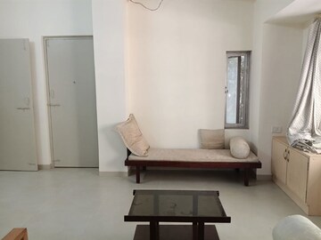 Living Room in 4 BHK Apartment at Andheri East – for Rent