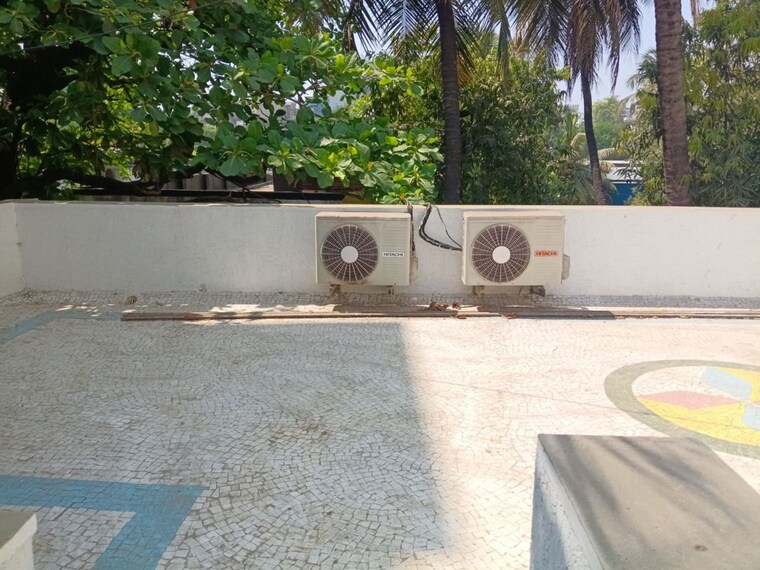 Terrace, andheri east 4 Bedroom 2000 Sq.Ft. Apartment In Andheri East Mumbai 10057663