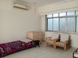 Living Room in 4 BHK Apartment at Andheri East – for Rent