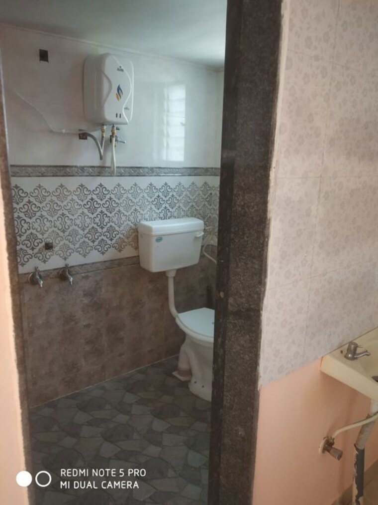 Bathroom, kharadi 1 RK 450 Sq.Ft. Apartment In Kharadi Pune 10068383