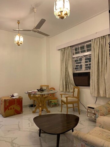 Living Room in 1 BHK Apartment at Jorawar Bhavan, Marine Lines – for Rent